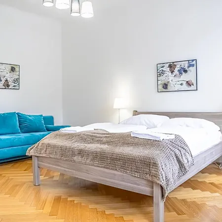 Comfortable 2Br Apt.-Near Wiener Stadthalle Exterior photo